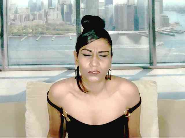 ErroticStarr webcam