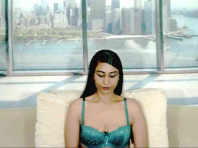 ErroticStarr webcam