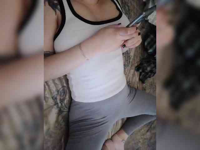 --Daiguiri-- Live Webcam on BongaCams