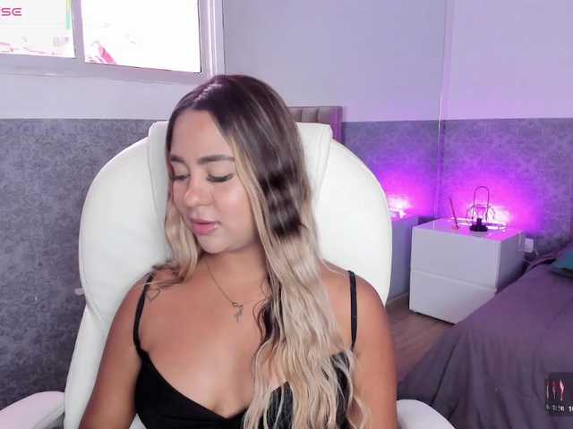  Ambar-Stones1 chat room