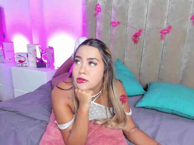 AngelicaGarciia webcam
