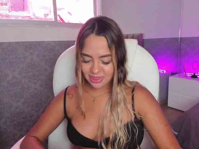 AngelicaGarciia webcam