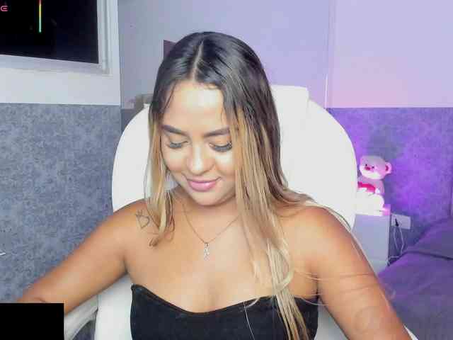 AngelicaGarciia webcam