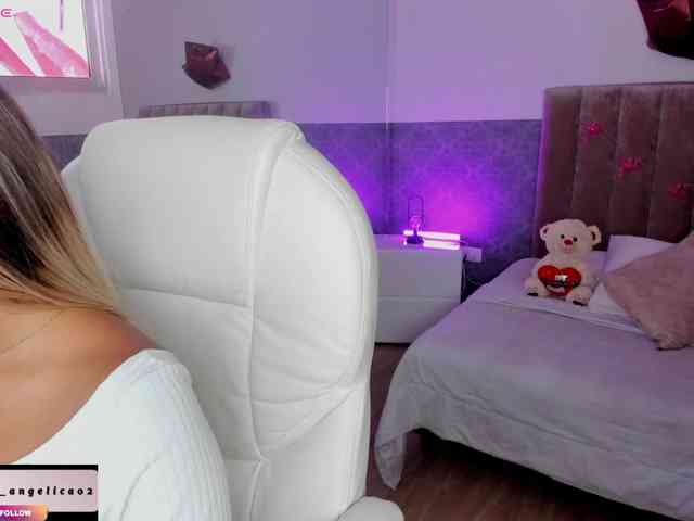 AngelicaGarciia webcam