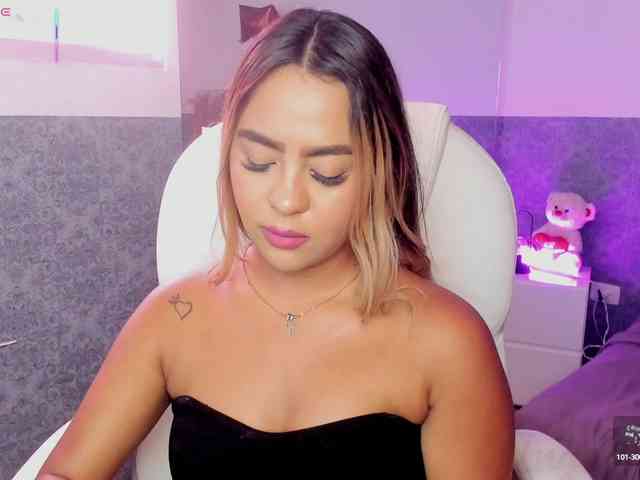 AngelicaGarciia webcam