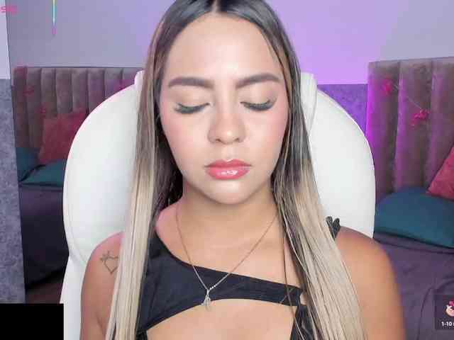 AngelicaGarciia webcam