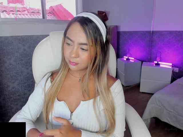AngelicaGarciia webcam