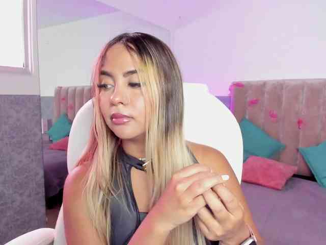 AngelicaGarciia webcam