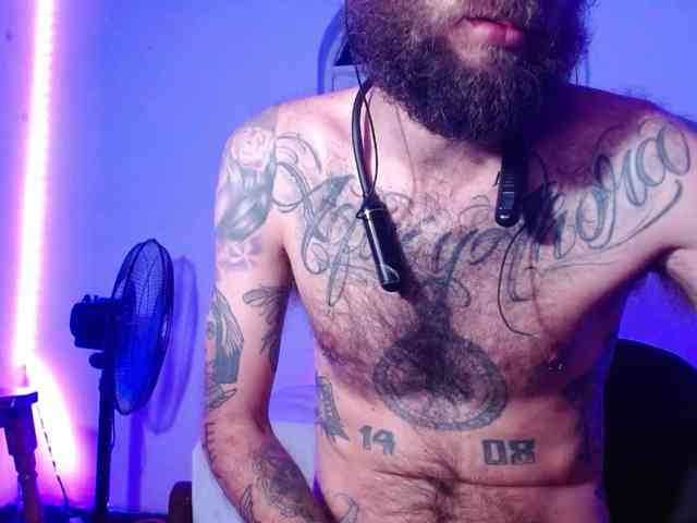 tatted21xxx Live Webcam on BongaCams
