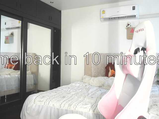 EmmylieMorris's BongaCams show and profile