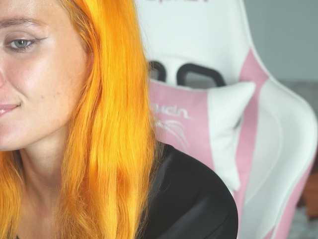 EmmylieMorris's BongaCams show and profile