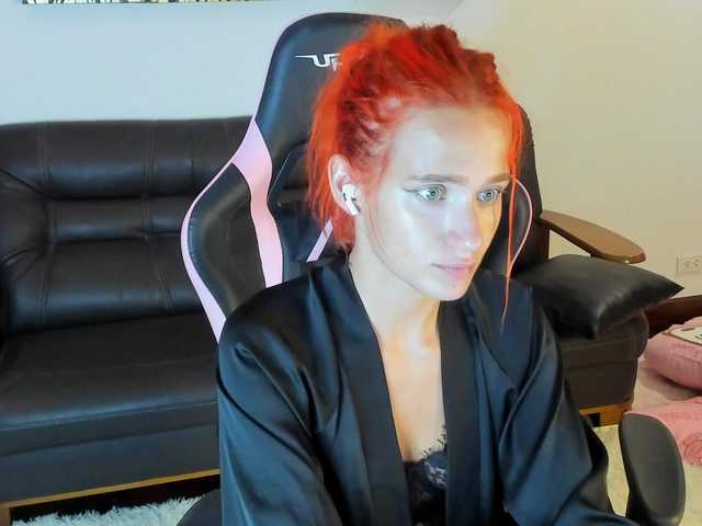 EmmylieMorris's BongaCams show and profile