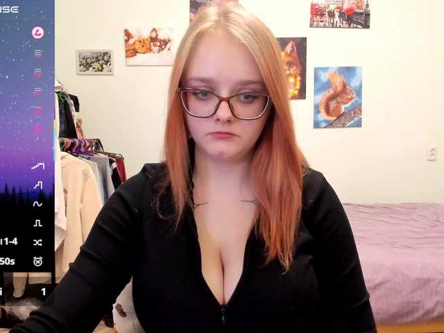 Diafoxy's BongaCams show and profile