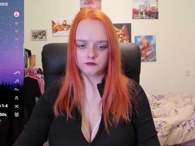 Diafoxy's BongaCams show and profile