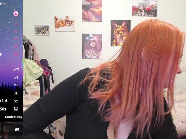 Diafoxy's BongaCams show and profile