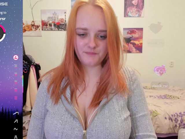 Diafoxy's BongaCams show and profile