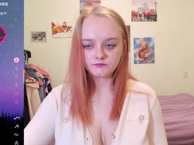 Diafoxy's BongaCams show and profile