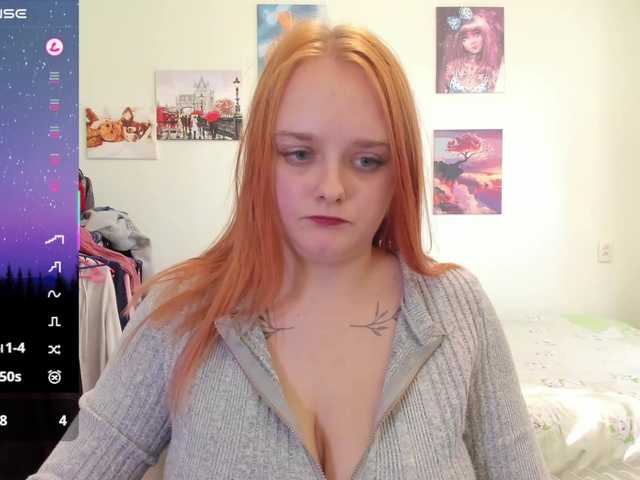 Diafoxy's BongaCams show and profile