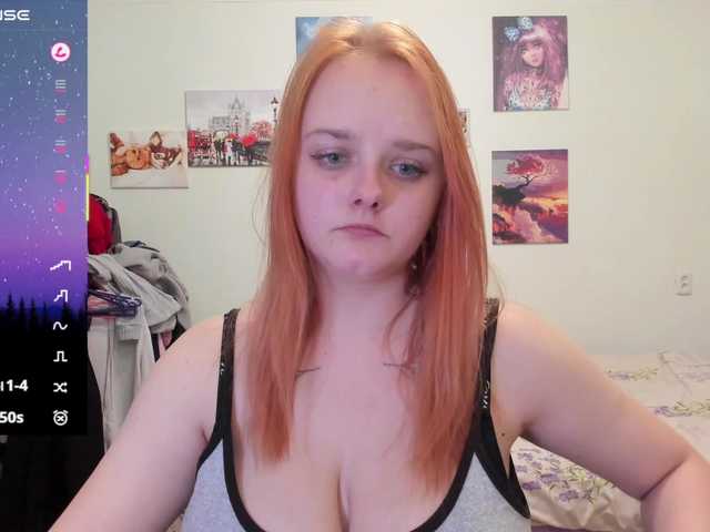 Diafoxy's BongaCams show and profile