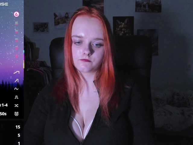 Diafoxy's BongaCams show and profile