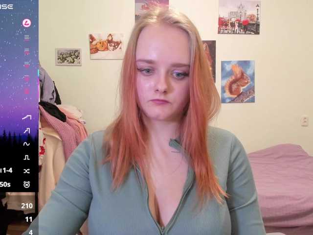 Diafoxy's BongaCams show and profile