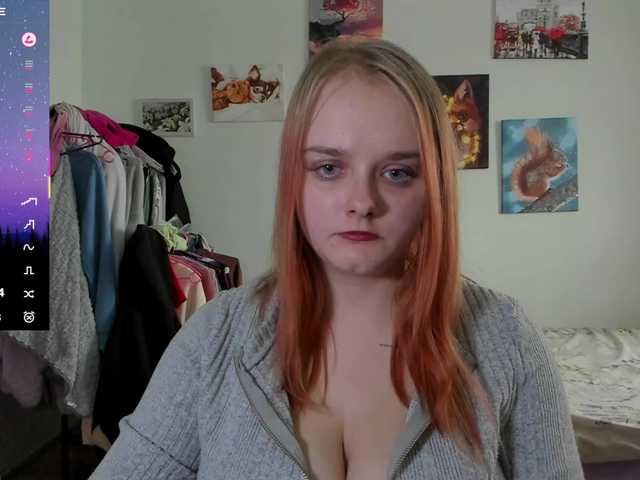 Diafoxy's BongaCams show and profile