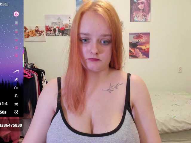 Diafoxy's BongaCams show and profile