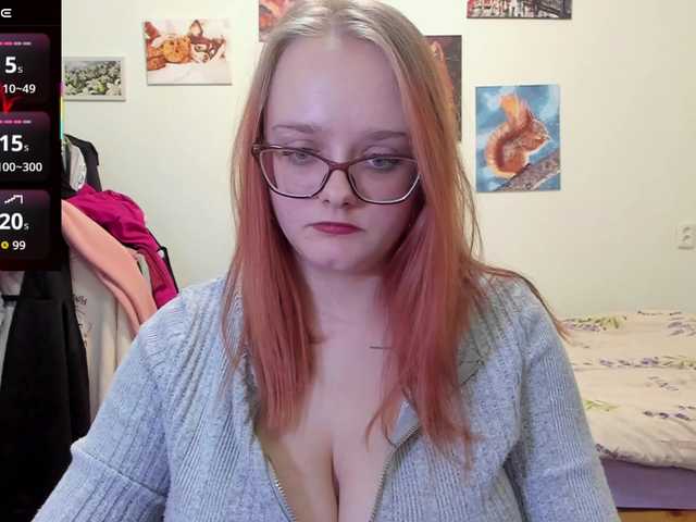 Diafoxy's BongaCams show and profile