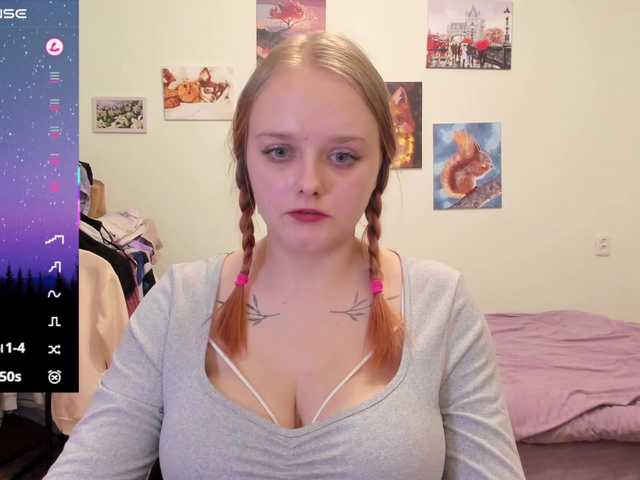 Diafoxy's BongaCams show and profile
