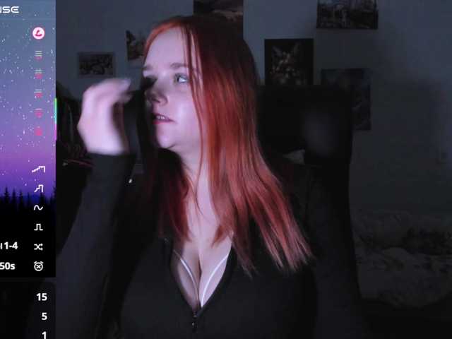 Diafoxy's BongaCams show and profile