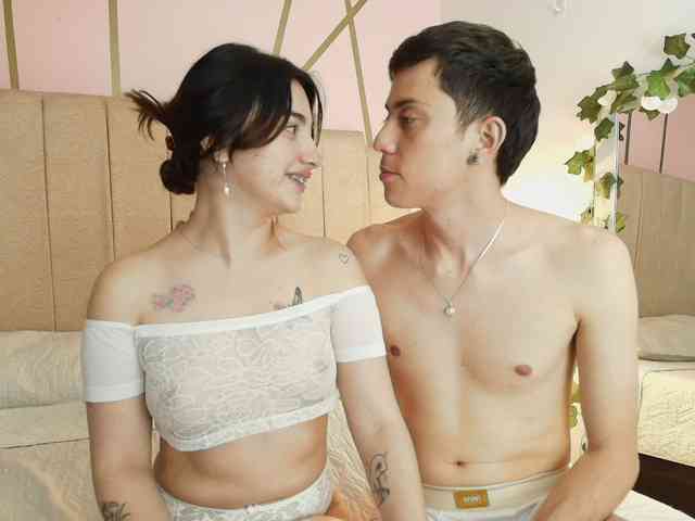 Damian-n-Maya webcam