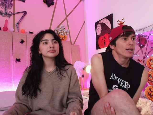 nude live cam Damian-n-Maya