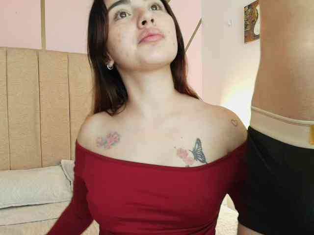 upskirt webcam Damian-n-Maya