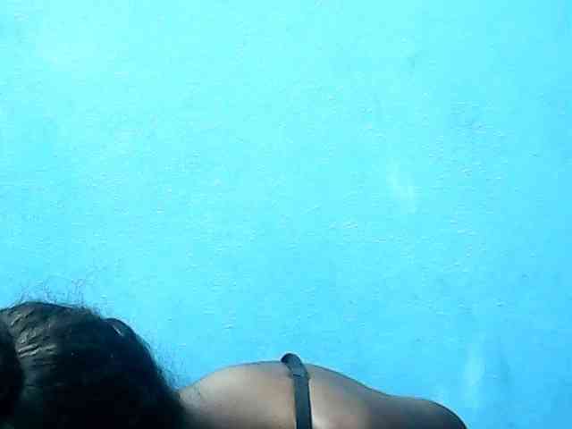 CutNatacha webcam