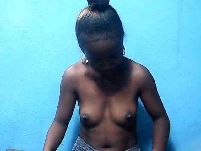 CutNatacha webcam