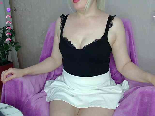 RiraRita Live Webcam on BongaCams