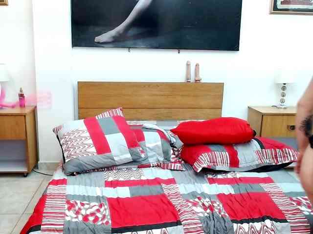 LunaAndMalory webcam