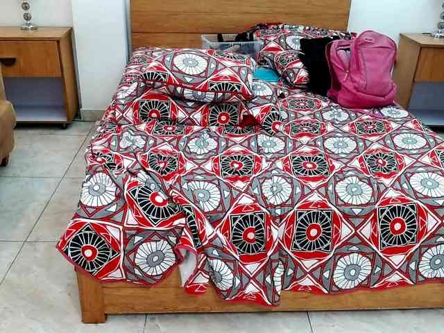 LunaAndMalory webcam