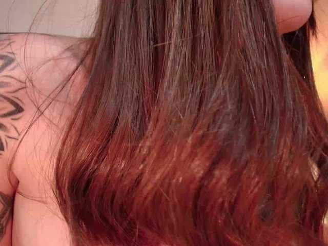 MirandaShaw's BongaCams show and profile