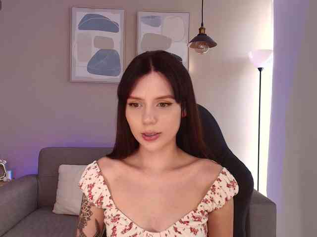 MirandaShaw webcam