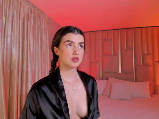 PaulinaSantos1's BongaCams show and profile