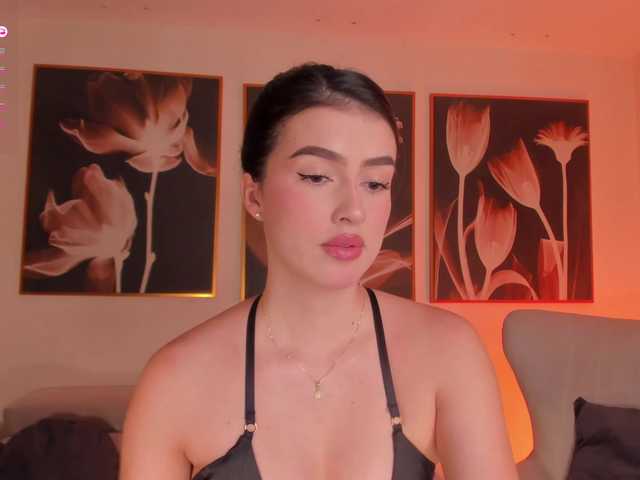 PaulinaSantos1's BongaCams show and profile