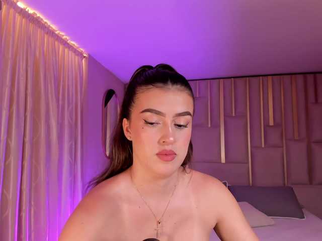 PaulinaSantos1's BongaCams show and profile