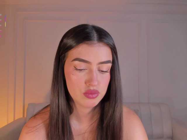 PaulinaSantos1's BongaCams show and profile