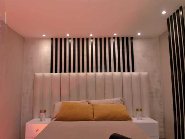 PaulinaSantos1's BongaCams show and profile