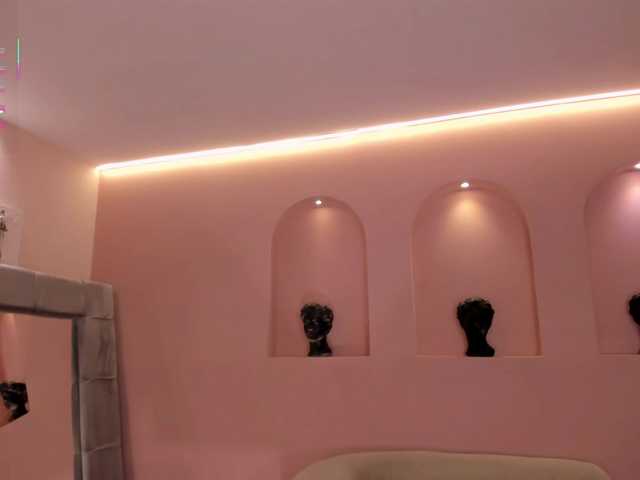 PaulinaSantos1's BongaCams show and profile