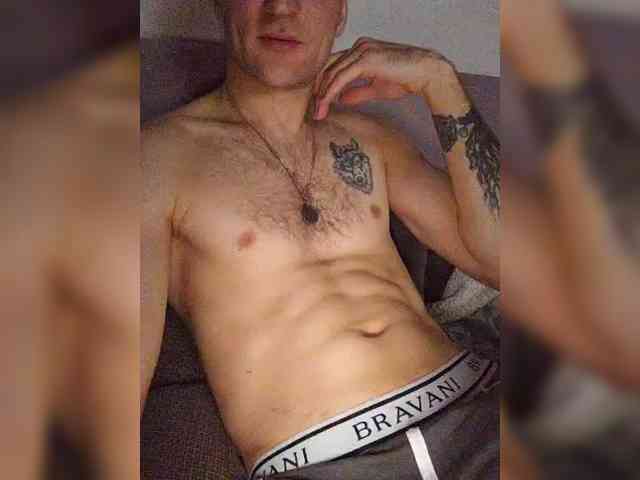 FineRalph Live Webcam on BongaCams