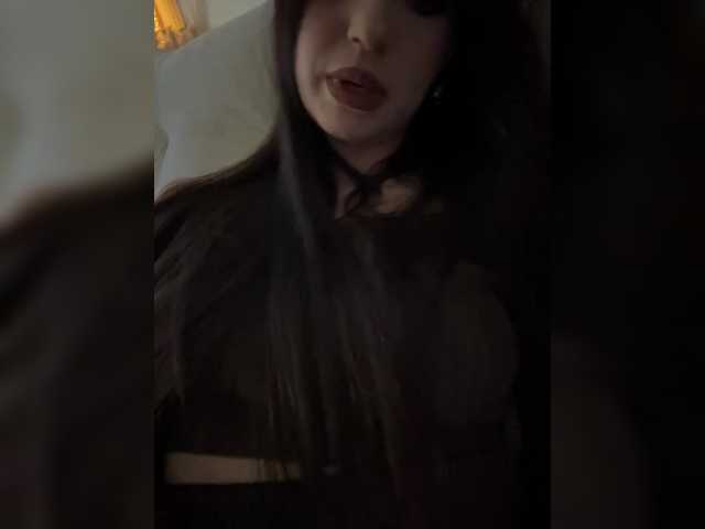 Alliina-leee's BongaCams show and profile