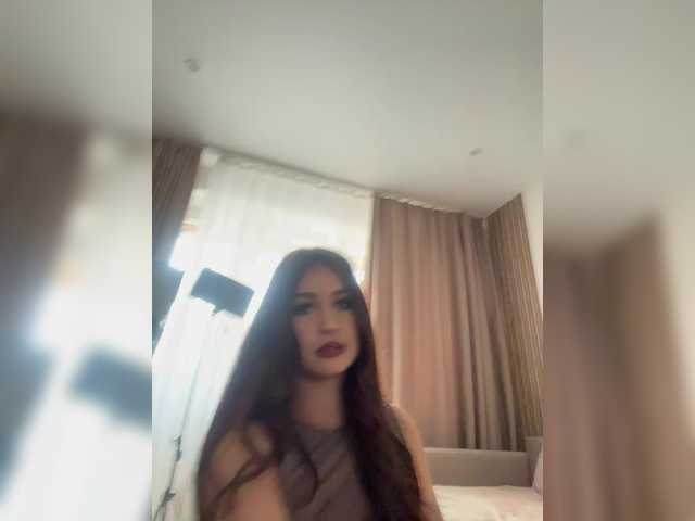 Alliina-leee from BongaCams is Freechat