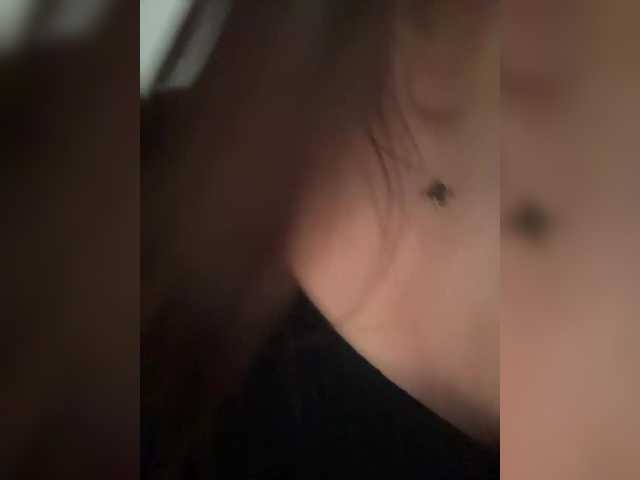  Alliina-leee chat room